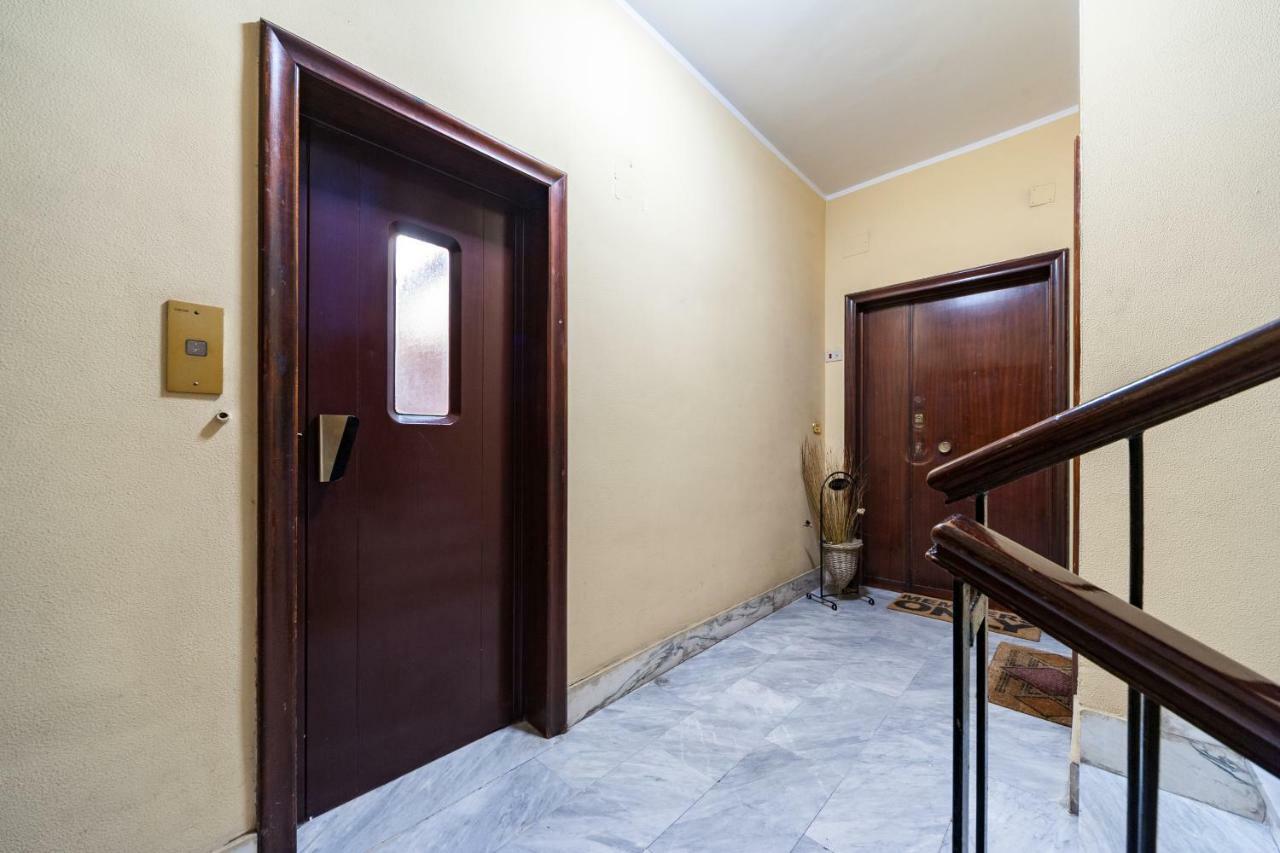 Appartamento Privato A Marconi ローマ エクステリア 写真